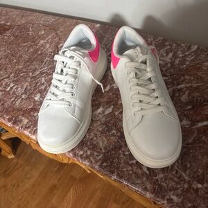 Stylish White and Pink Women's Sneakers